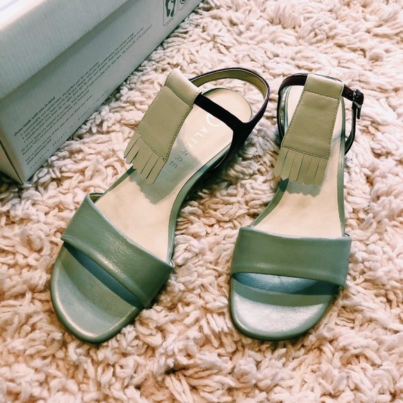Alterre Mist Grey Sandal w/ Interchangeable Strap - Picture 5 of 15